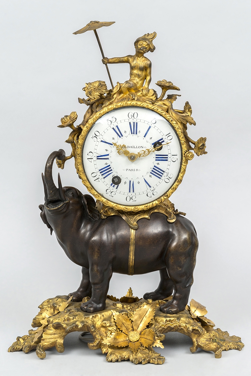 140 - Pendule à l'éléphant en bronze, le cadran signé J.B Baillon, époque Louis XV. Adjugé 35 000€